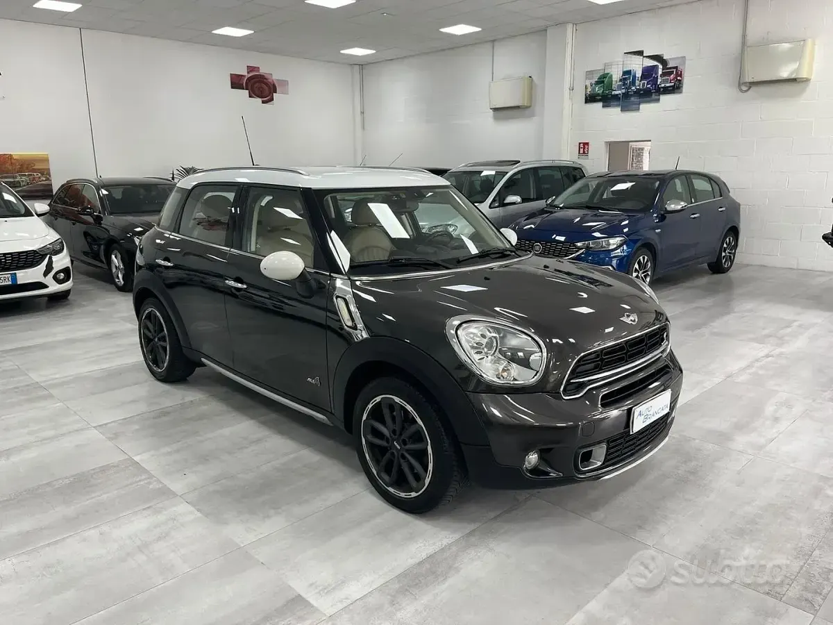Begagnad Mini Cooper SD Countryman 143 HK (105 kW) 2015 Grå SUV