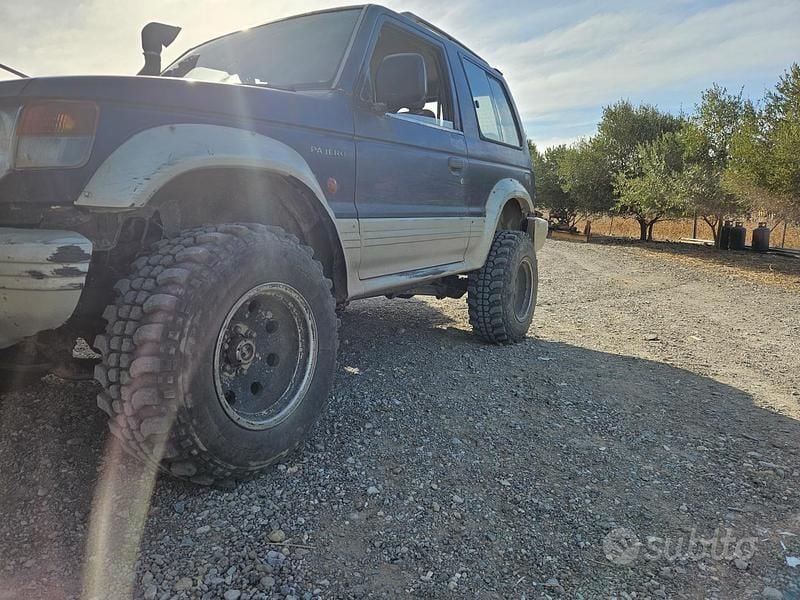 Usata 1996 Mitsubishi Pajero SUV | 4100 € (Buon prezzo) - Immagine 1/4