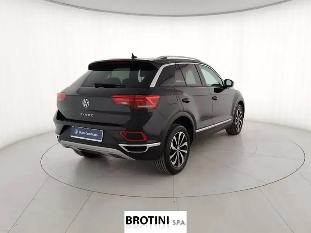 Usata VW T-Roc Style 110 CV (80 kW) 2023 Nero metallizzato SUV