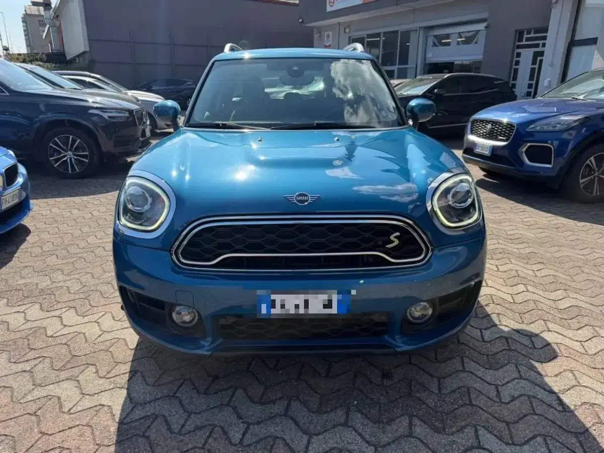 Usata Mini Cooper S Countryman Hype 136 CV (100 kW) 2019 Celeste SUV