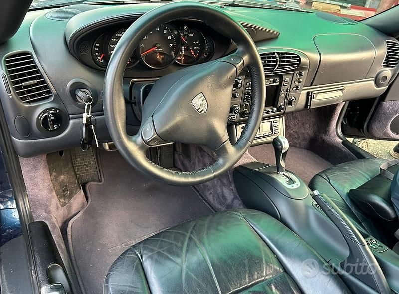 Usata Porsche 911 Carrera 4 2000 Blu