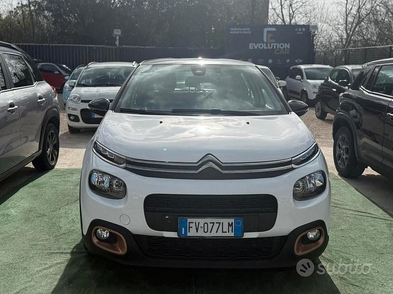 Usata Citroën C3 101 CV (74 kW) 2019 Bianco Utilitaria