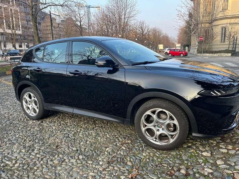 Usata Alfa Romeo Tonale Super 131 CV (96 kW) 2023 Nero SUV