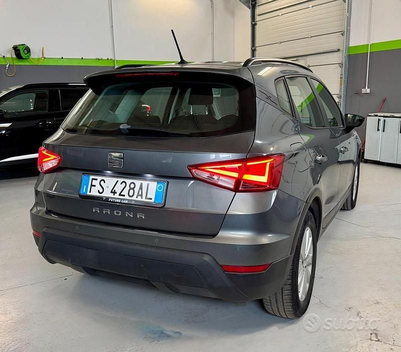 Usata Seat Arona Style 95 CV (69 kW) 2018 Grigio SUV