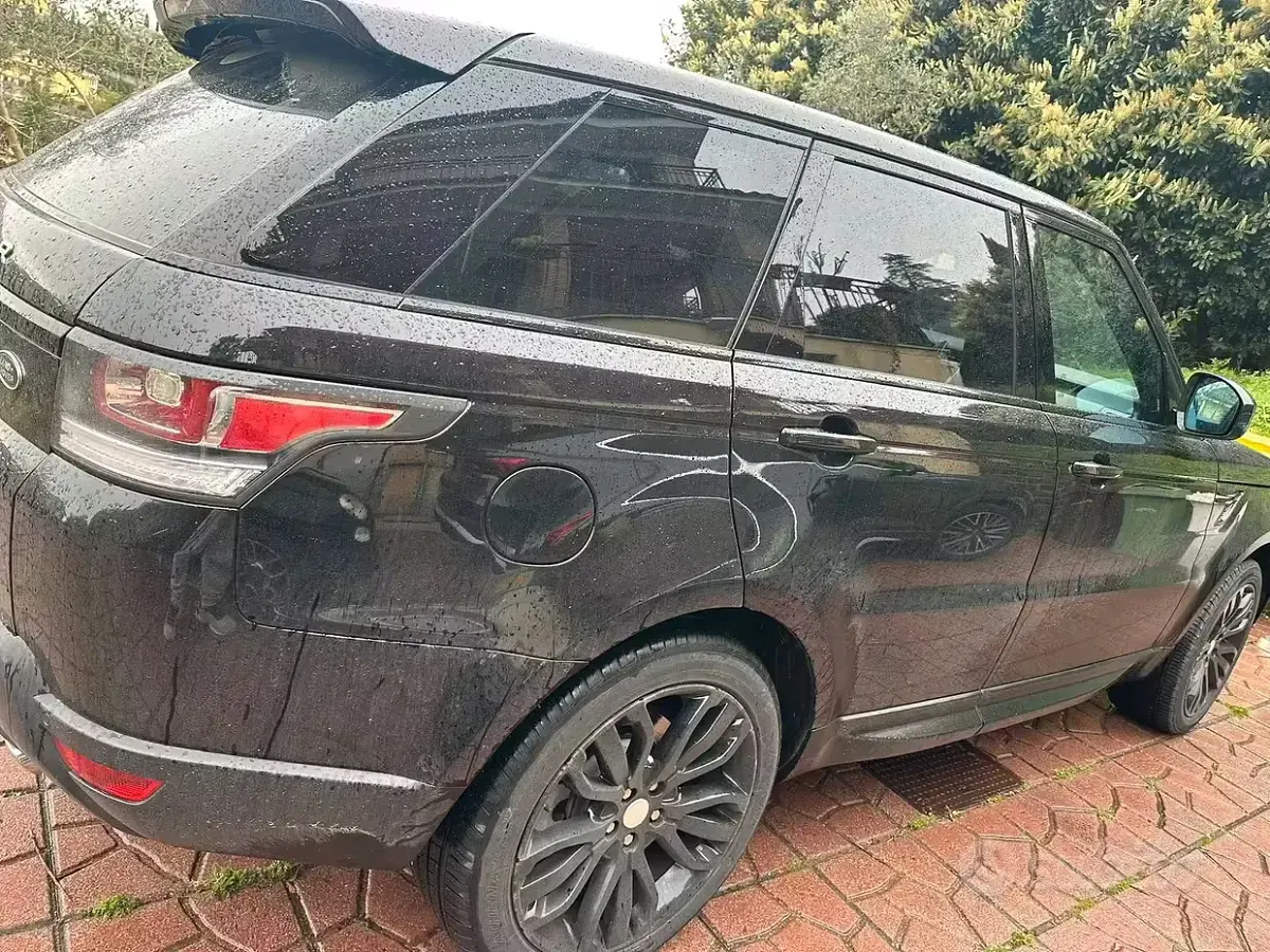 Usata Land Rover Range Rover SVR 292 CV (214 kW) 2014 Nero SUV