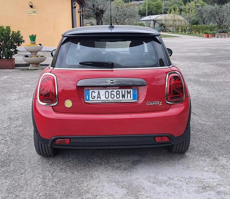 Begagnad Mini Cooper 2020 Halvkombi