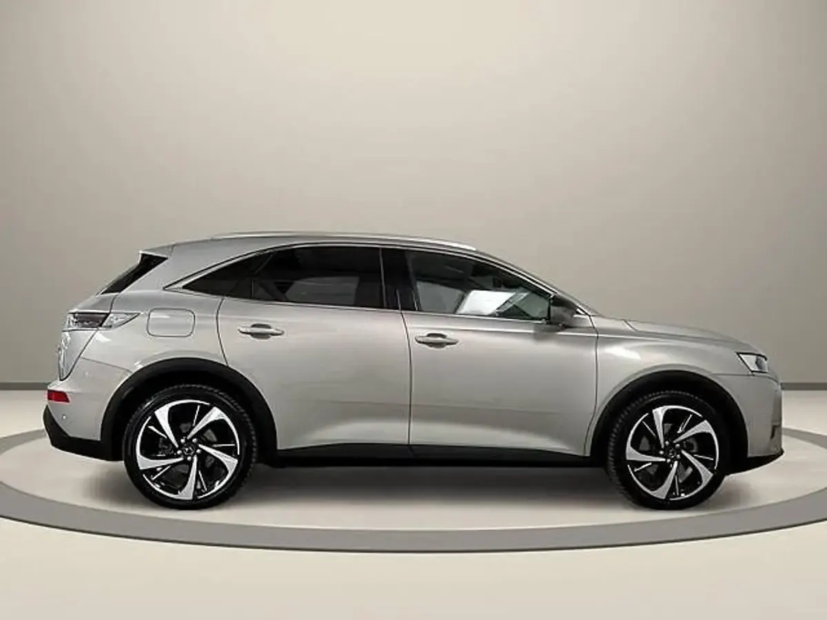 Usata DS Automobiles DS7 Crossback Prestige 300 CV (220 kW) 2021 Grigio / metallizzato SUV