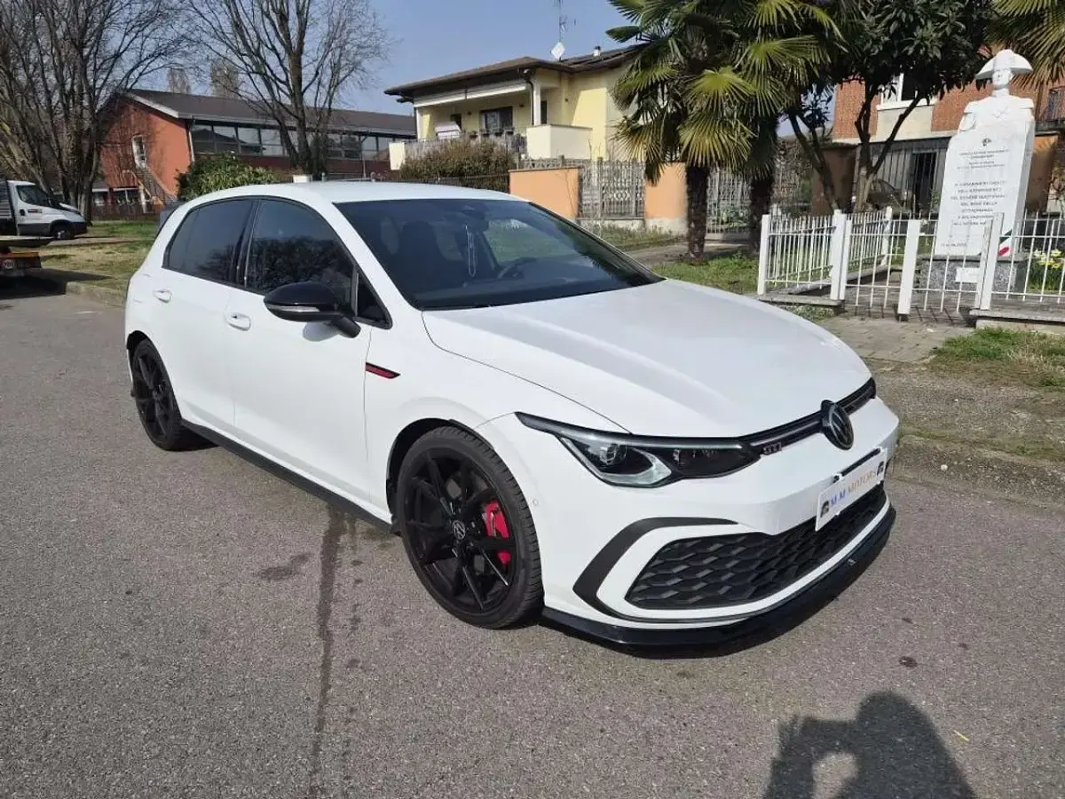 Usata VW Golf VIII GTI 245 CV (180 kW) 2021 Bianco Berlina