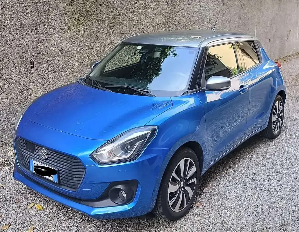 Second-hand Suzuki Swift 83 CP (61 kW) 2018 Albastru Hatchback