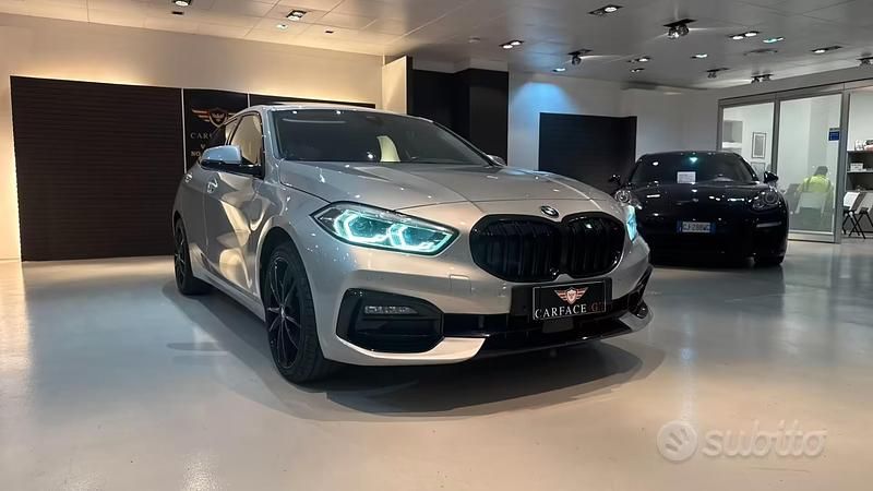 Usata BMW 118 Advantage 150 CV (110 kW) 2020 Grigio Utilitaria