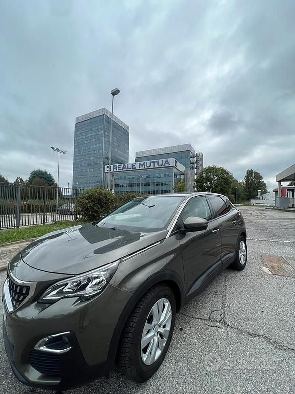 Grigio Usata 2019 Peugeot 3008 Allure Monovolume | 15.700 € (Super prezzo) - Immagine 1/4