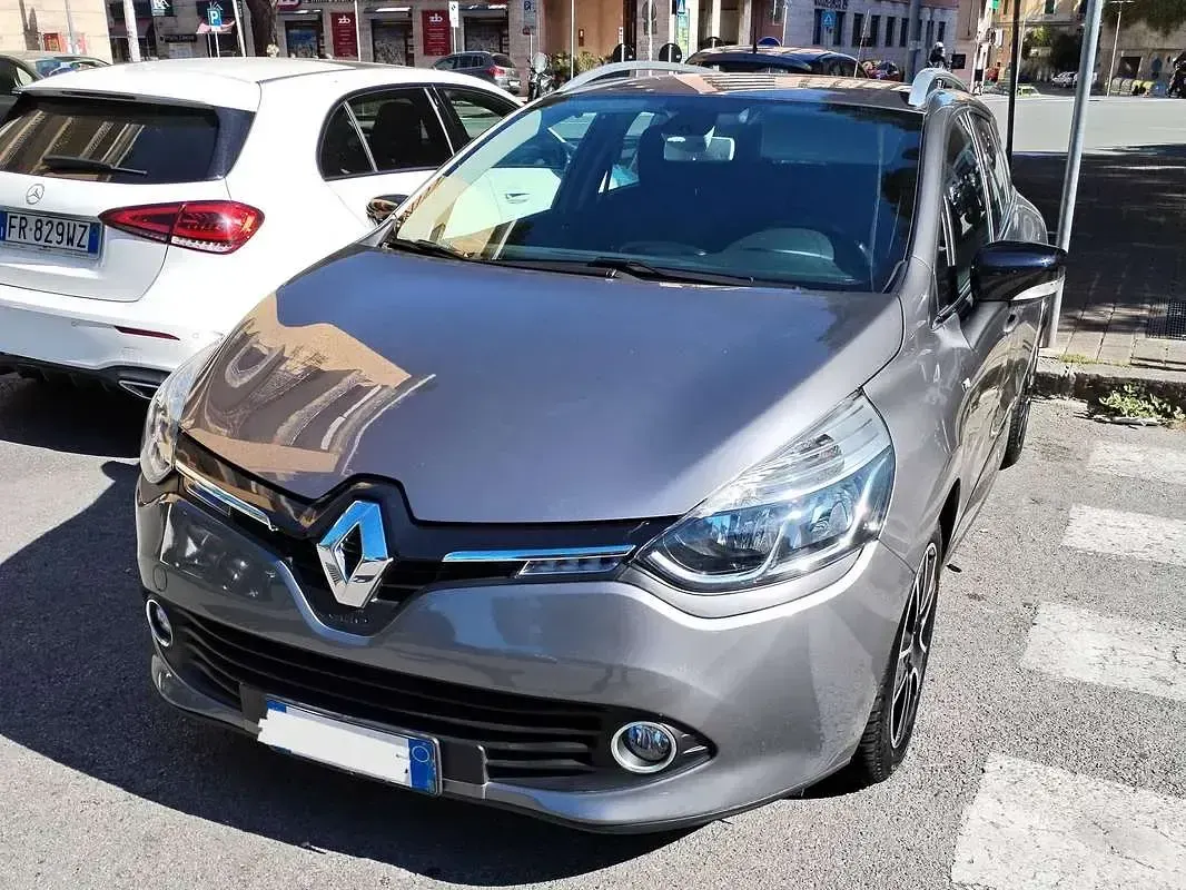 Usata Renault Clio 75 CV (55 kW) 2016 Grigio Station wagon