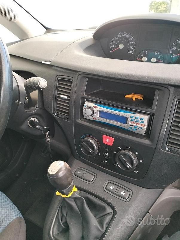 Usata Fiat Idea 75 CV (55 kW) 2007 Blu Monovolume