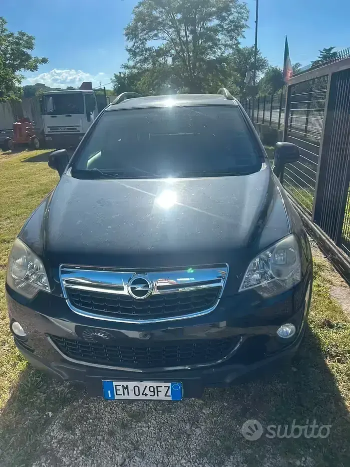 Usata Opel Antara 163 CV (119 kW) 2012 Nero SUV