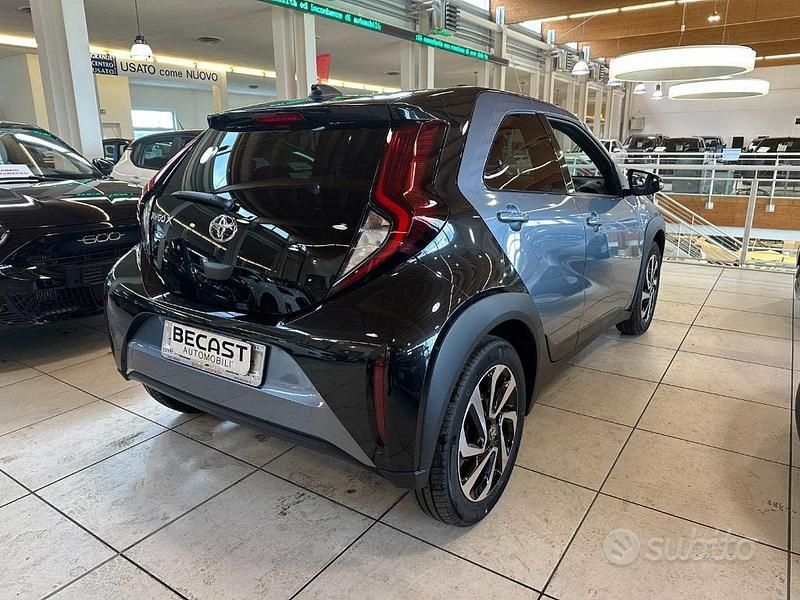 Ny Toyota Aygo X Trend 72 HK (52 kW) 2025 Grå SUV