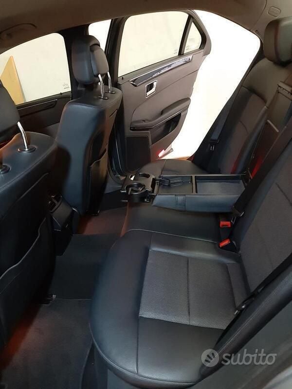 Usata Mercedes E220 2011 Grigio Berlina