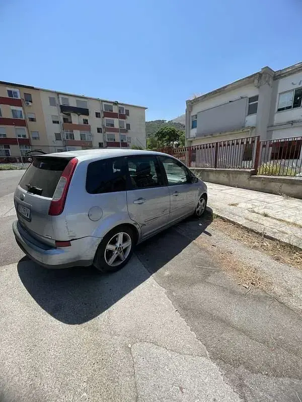 Usata Ford C-MAX 90 CV (66 kW) 2006 Monovolume
