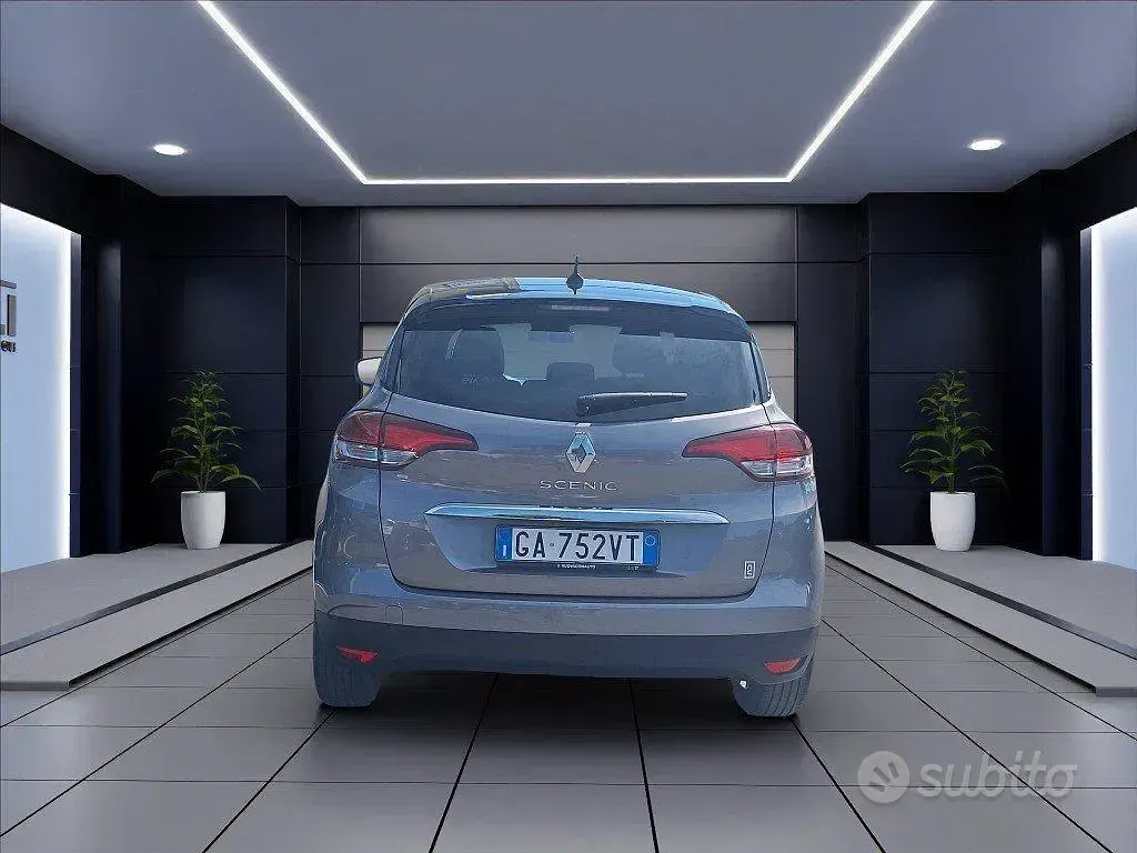 Usata Renault Scénic Intens 120 CV (88 kW) 2020 Grigio Monovolume