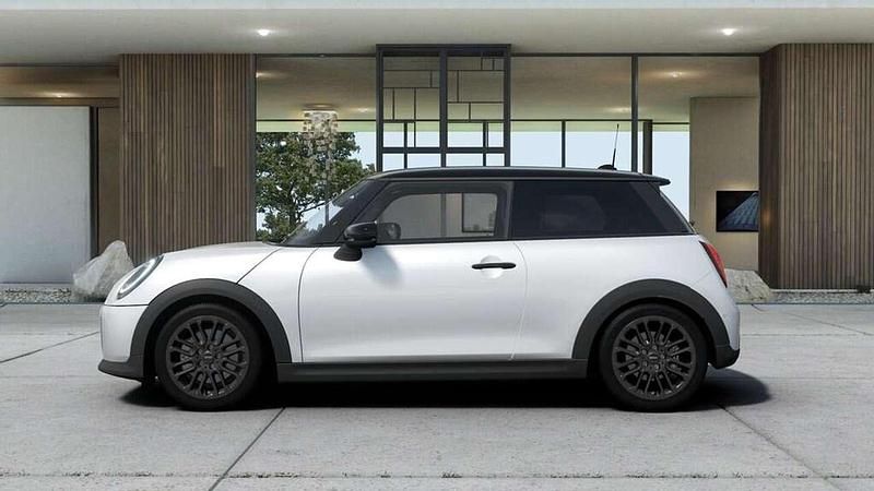 Nuova Mini Cooper Classic 156 CV (114 kW) 2026 Nanuq white Utilitaria