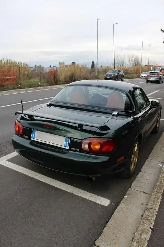 Usata Mazda MX5 116 CV (85 kW) 1996 Cabrio