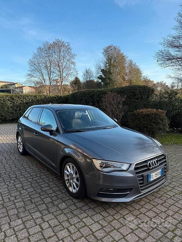 Grigio Usata 2016 Audi A3 Due volumi | 15.500 € (Molto cara) - Immagine 1/4