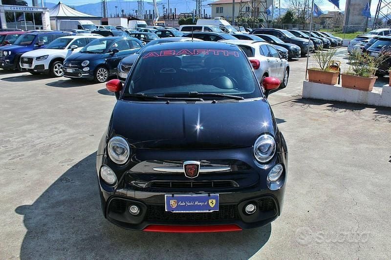 Usata Abarth 595 Pista 162 CV (119 kW) 2018 Nero Utilitaria