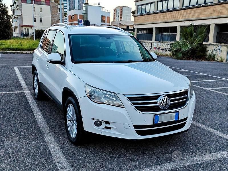 Bianco Usata 2011 VW Tiguan SUV | 7000 € (Super prezzo) - Immagine 1/4