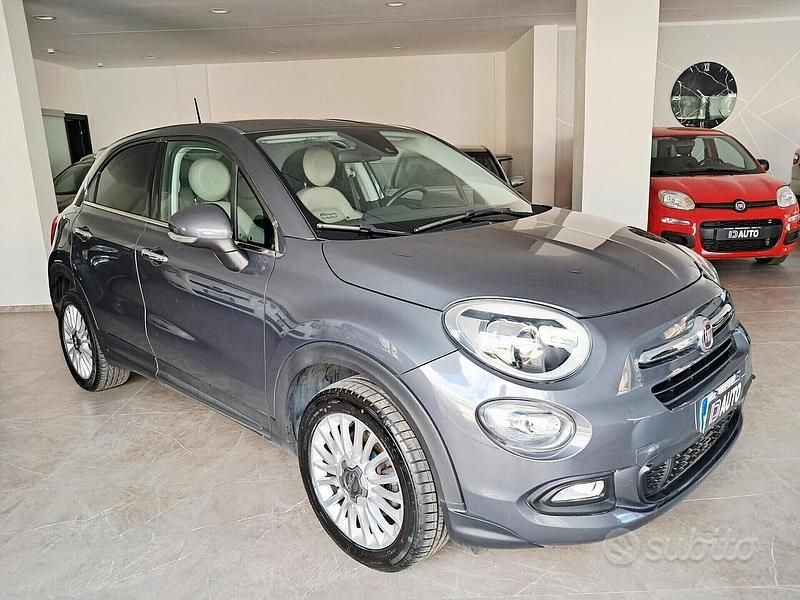 Grigio Usata 2017 Fiat 500X Lounge SUV | 13.500 € (Buon prezzo) - Immagine 1/4