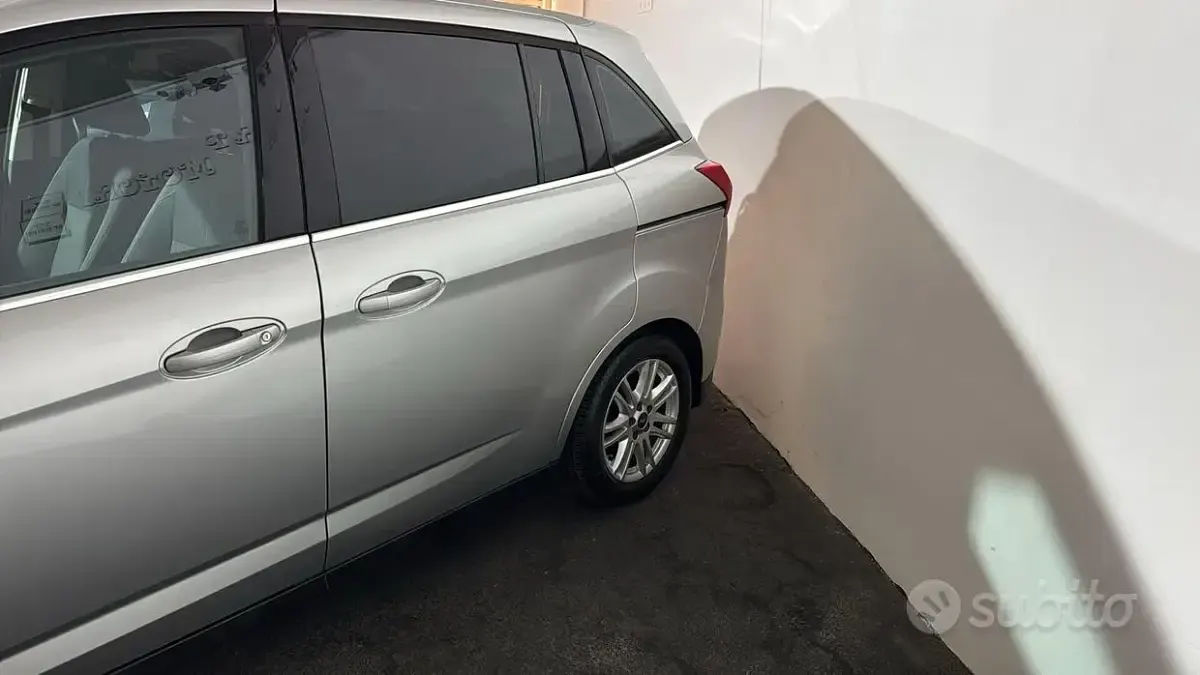 Usata Ford C-MAX Titanium 116 CV (85 kW) 2014 Grigio Monovolume