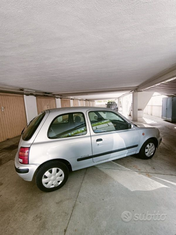 Usata Nissan Micra 60 CV (44 kW) 1994 Grigio Utilitaria