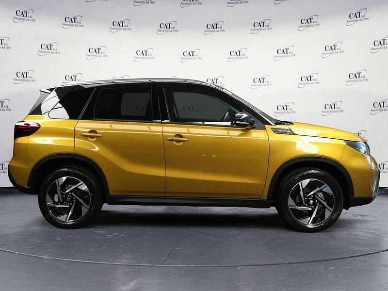Nuova Suzuki Vitara 110 CV (80 kW) 2026 Giallo SUV