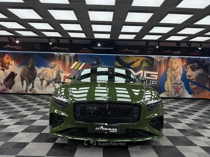 Usata Bentley Continental 600 CV (441 kW) 2025 Verde Coupé