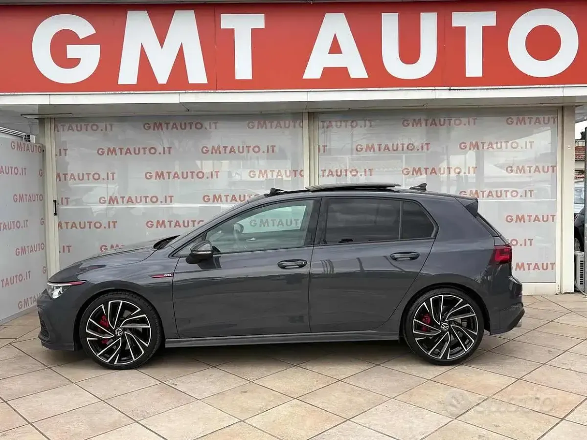 Usata VW Golf VIII GTI 245 CV (180 kW) 2022 Grigio Berlina