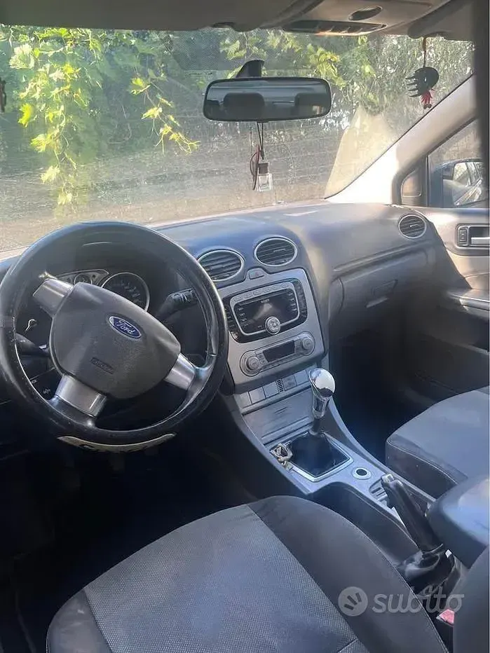Usata Ford Focus 90 CV (66 kW) 2010 Nero Berlina