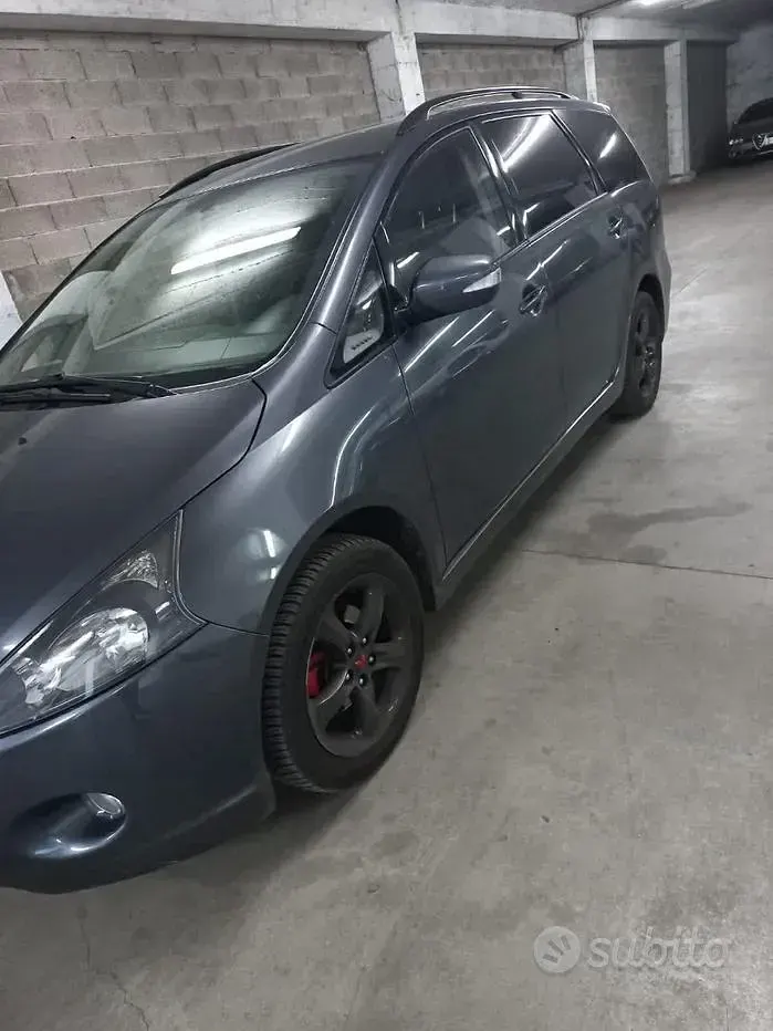 Usata Mitsubishi Grandis 136 CV (100 kW) 2006 Grigio Monovolume