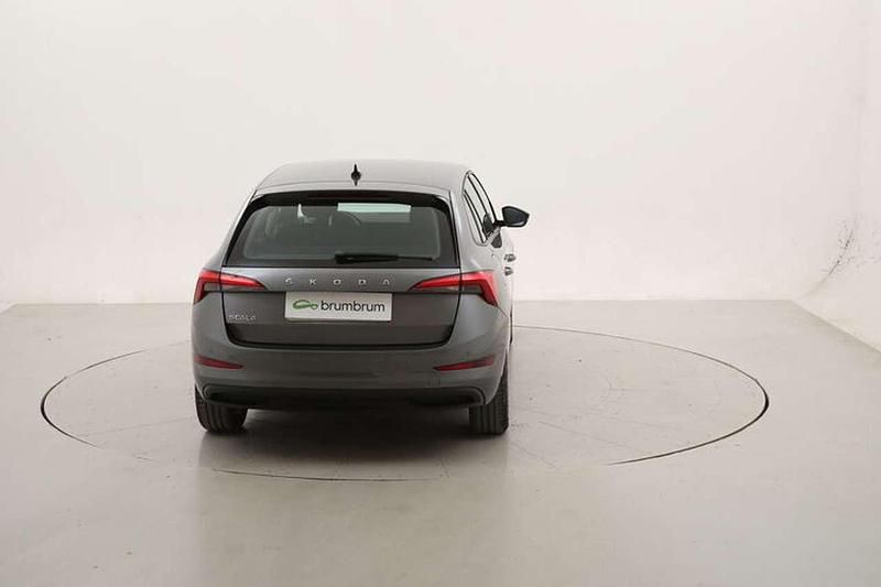 Usata Skoda Scala Ambition 95 CV (69 kW) 2023 Grigio Utilitaria
