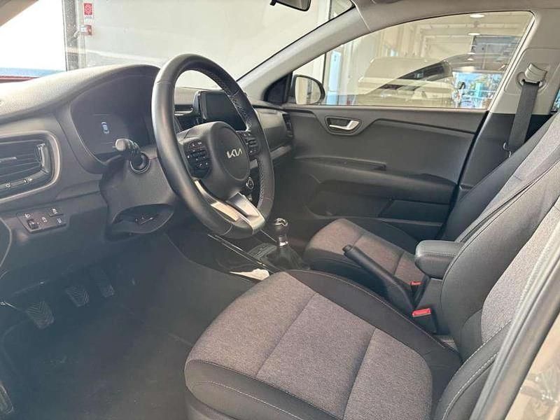 Usata Kia Stonic Style 77 CV (56 kW) 2025 Grigio SUV