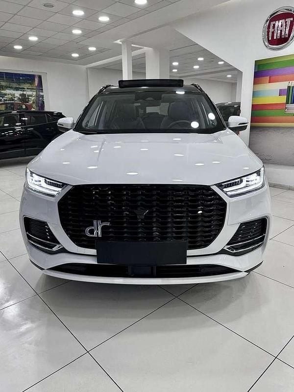 Pearl white Nuova 2025 DR DR 7.0 SUV | 36.900 € (Buon prezzo) - Immagine 1/4