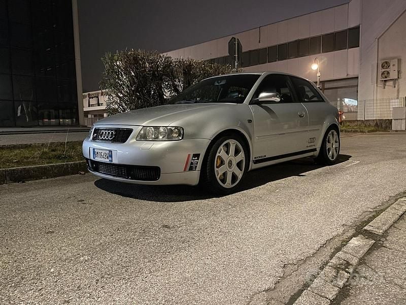 Usata Audi S3 2000 Grigio Utilitaria