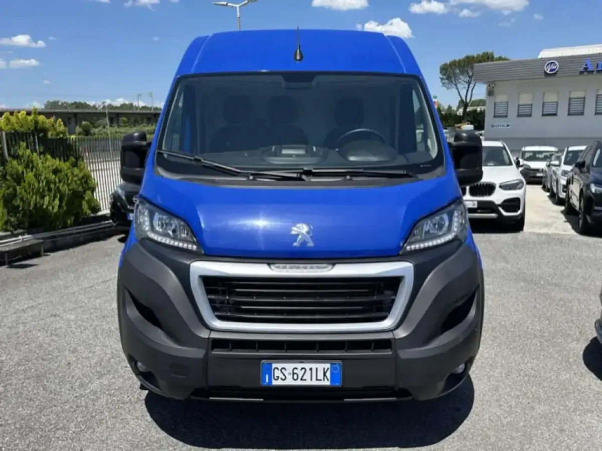 Usata Peugeot Boxer 140 CV (102 kW) 2023 Blu Furgone