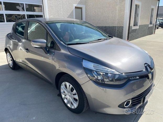 Usata Renault Clio IV 89 CV (65 kW) 2015 Grigio Utilitaria