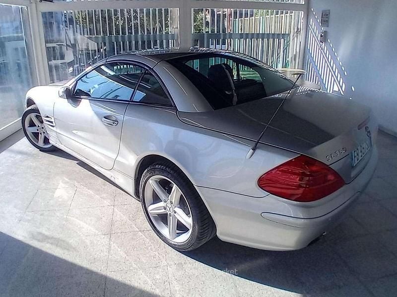 Usata Mercedes SL350 245 CV (180 kW) 2004 Argento iridio Cabrio