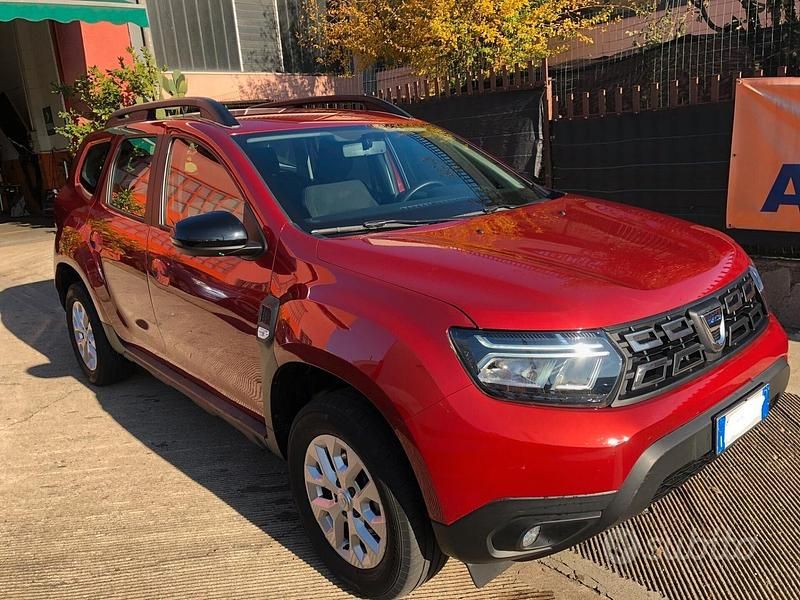 Usata Dacia Duster Comfort 101 CV (74 kW) 2022 Rosso SUV