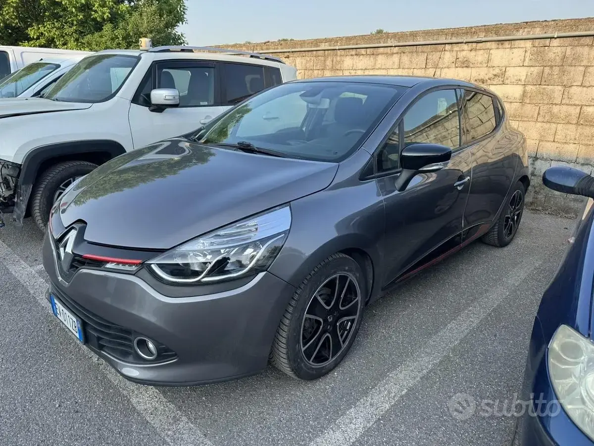 Usata Renault Clio IV 90 CV (66 kW) 2014 Berlina