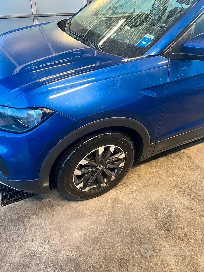 Usata VW T-Cross 110 CV (80 kW) 2021 Bluazzurro SUV