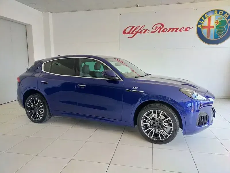 Usata Maserati Grecale GT 300 CV (220 kW) 2022 Blu SUV