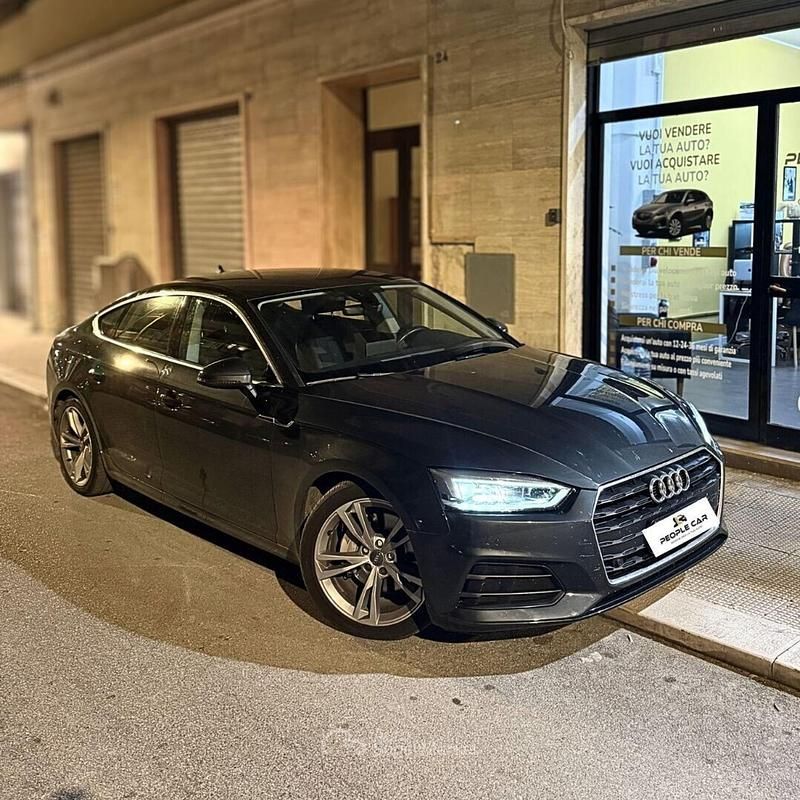 Käytetty Audi A5 Design 190 HP (139 kW) 2018 Coupe - kaksiovinen