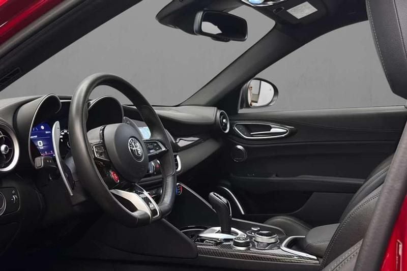 Usata Alfa Romeo Giulia Quadrifoglio 510 CV (375 kW) 2022 Rosso Berlina