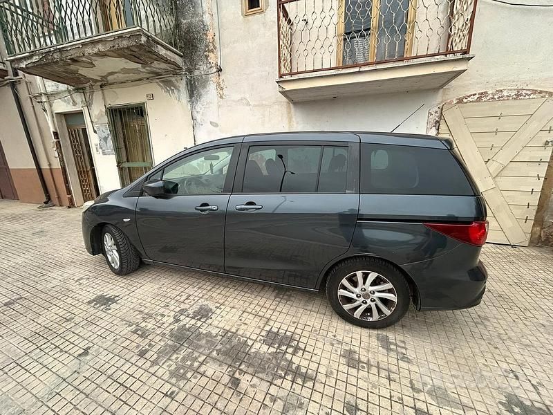 Usata Mazda 5 115 CV (84 kW) 2011 Blu Monovolume