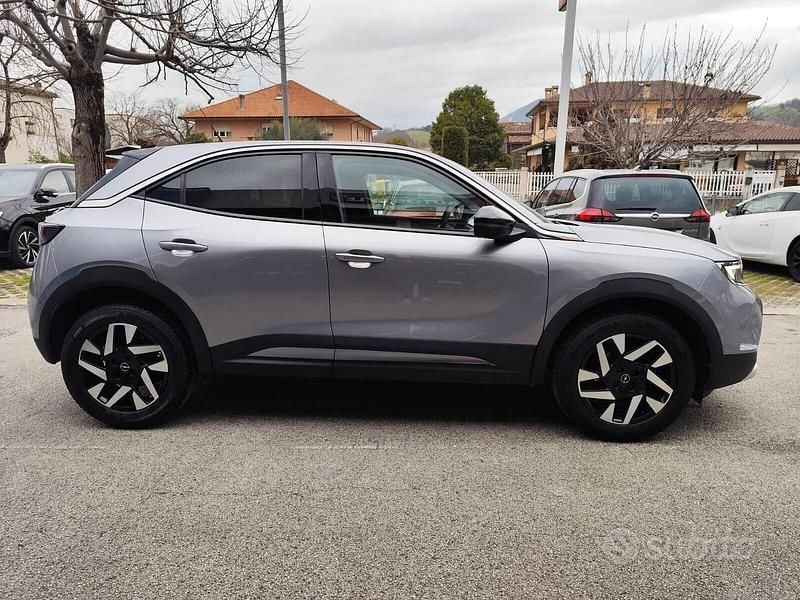 Usata Opel Mokka Elegance 101 CV (74 kW) 2023 Grigio SUV